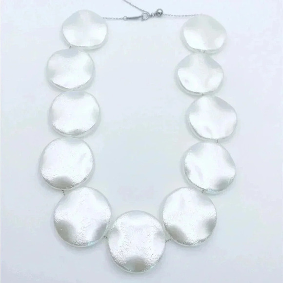 Pearl Beads Necklace - Picture 2 of 5